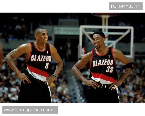 火箭队与开拓者队精彩对决直播全程回顾与分析